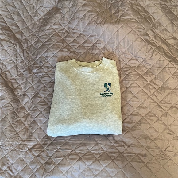 Vintage Crewneck Sweatshirt - Picture 2 of 5